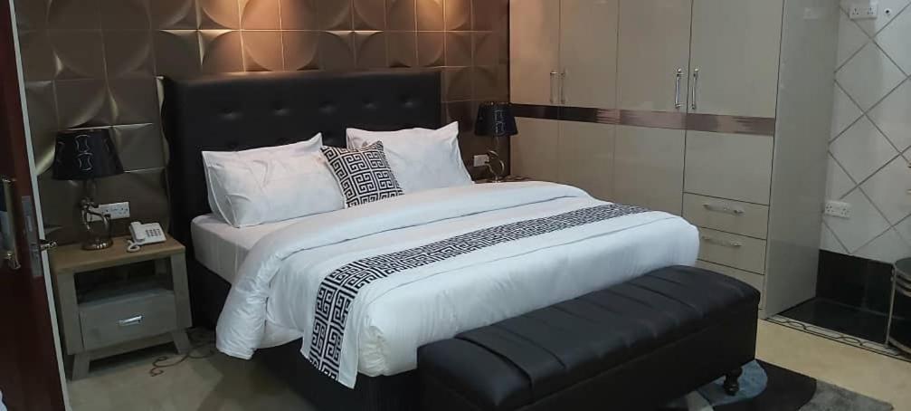 Lantana Hotel 다르에스살람 외부 사진